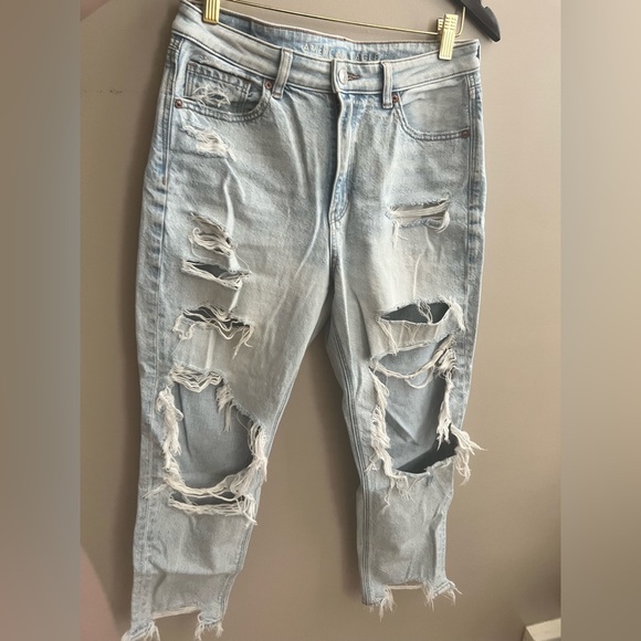 American Eagle Baggy Ankle Jean - Picture 2 of 4
